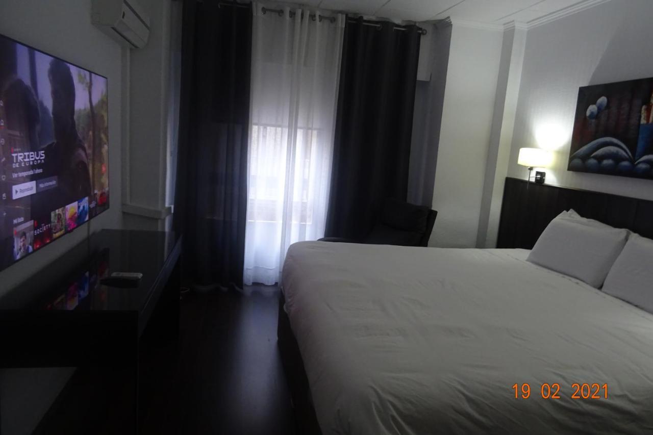 Hotel Carlos III Águilas Extérieur photo