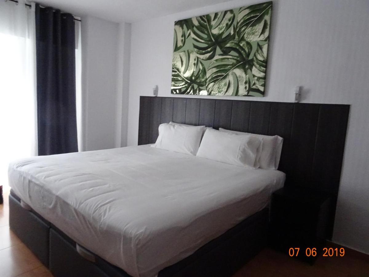 Hotel Carlos III Águilas Extérieur photo