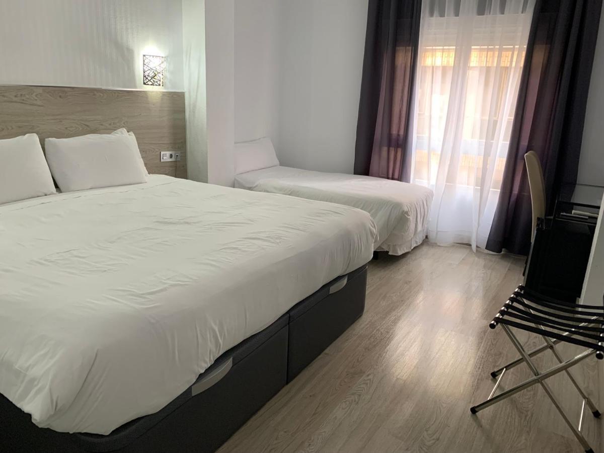 Hotel Carlos III Águilas Extérieur photo